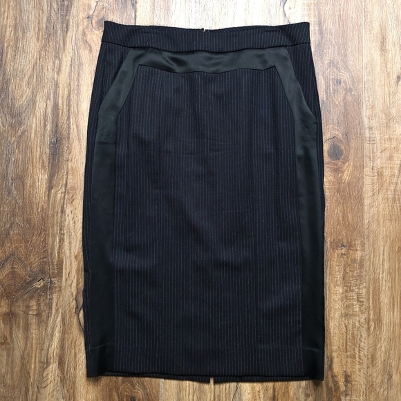 bebe Dresses & Skirts - Bebe Black Pinstripe Back Zip Closure Pencil Skirt Size 6